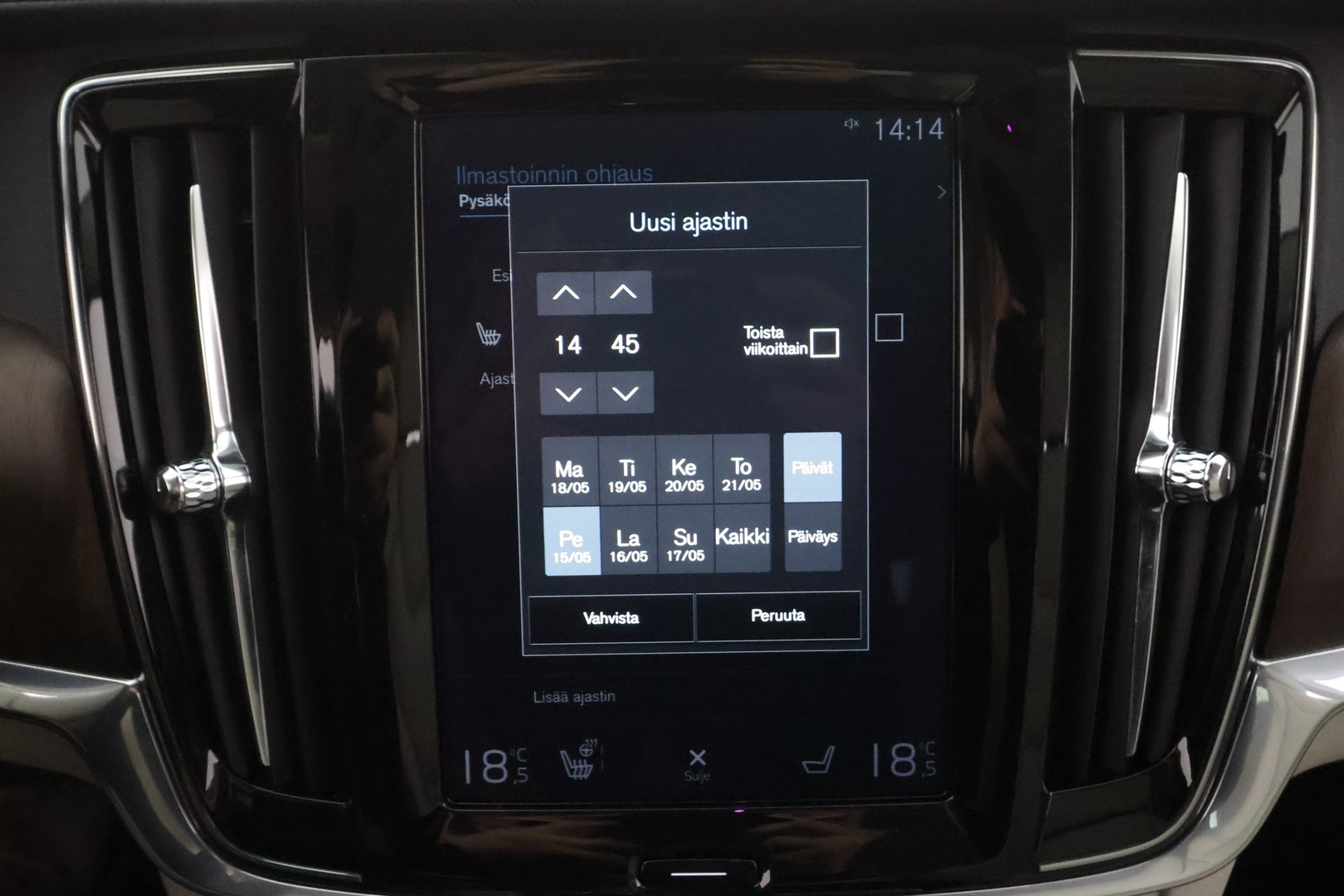 VOLVO V90 2021