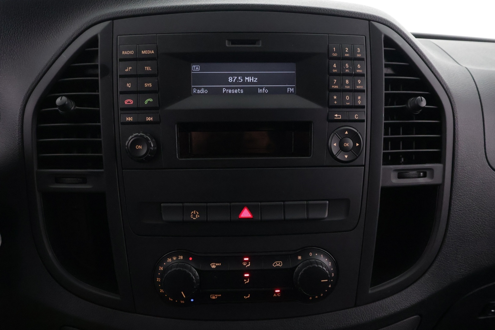 MERCEDES-BENZ VITO 2020