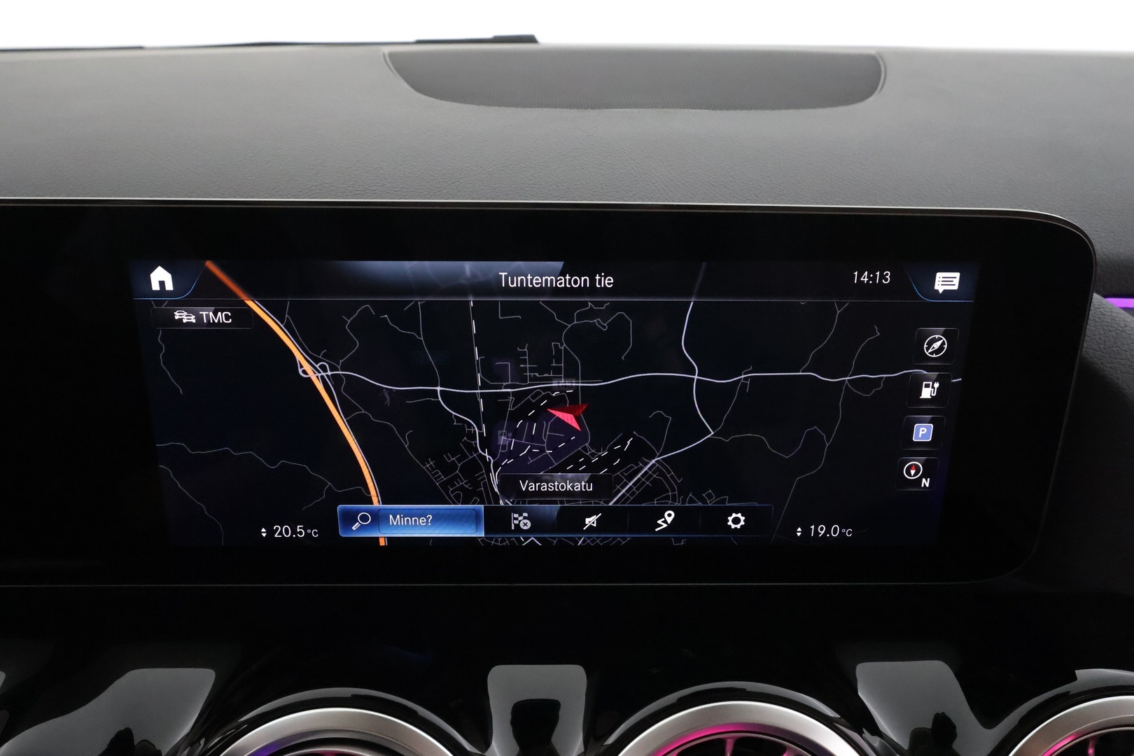 MERCEDES-BENZ EQA 2024