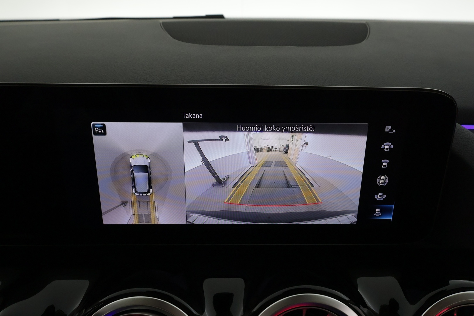 MERCEDES-BENZ EQA 2024