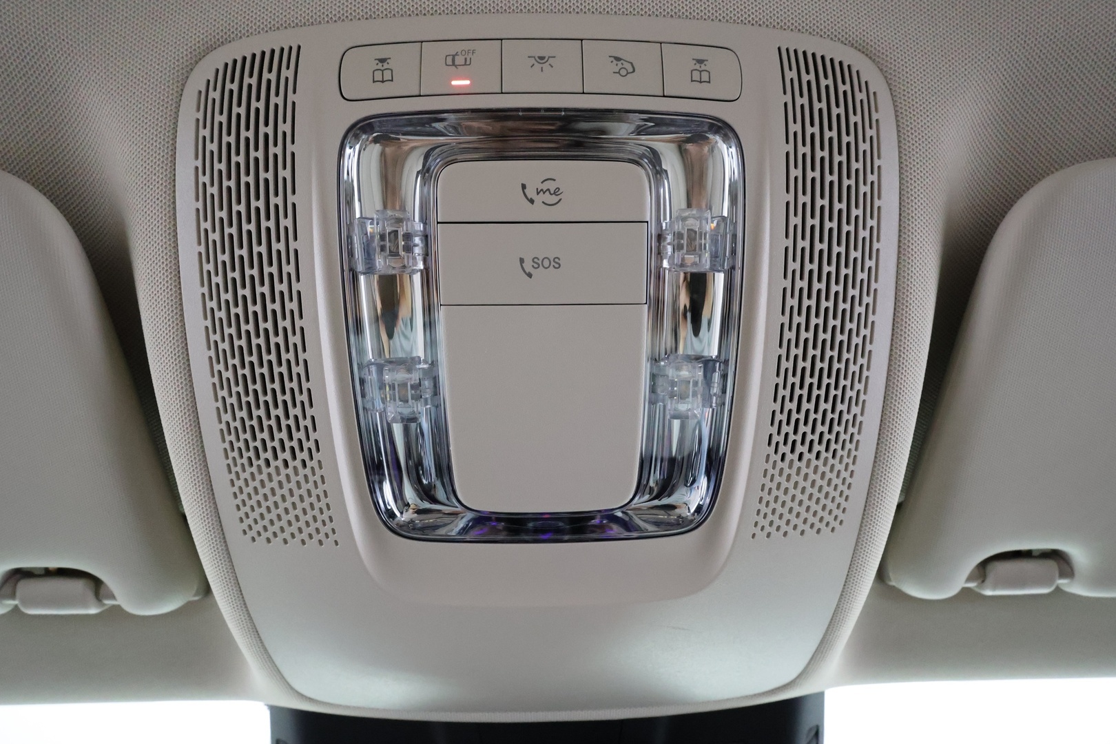 MERCEDES-BENZ EQA 2024