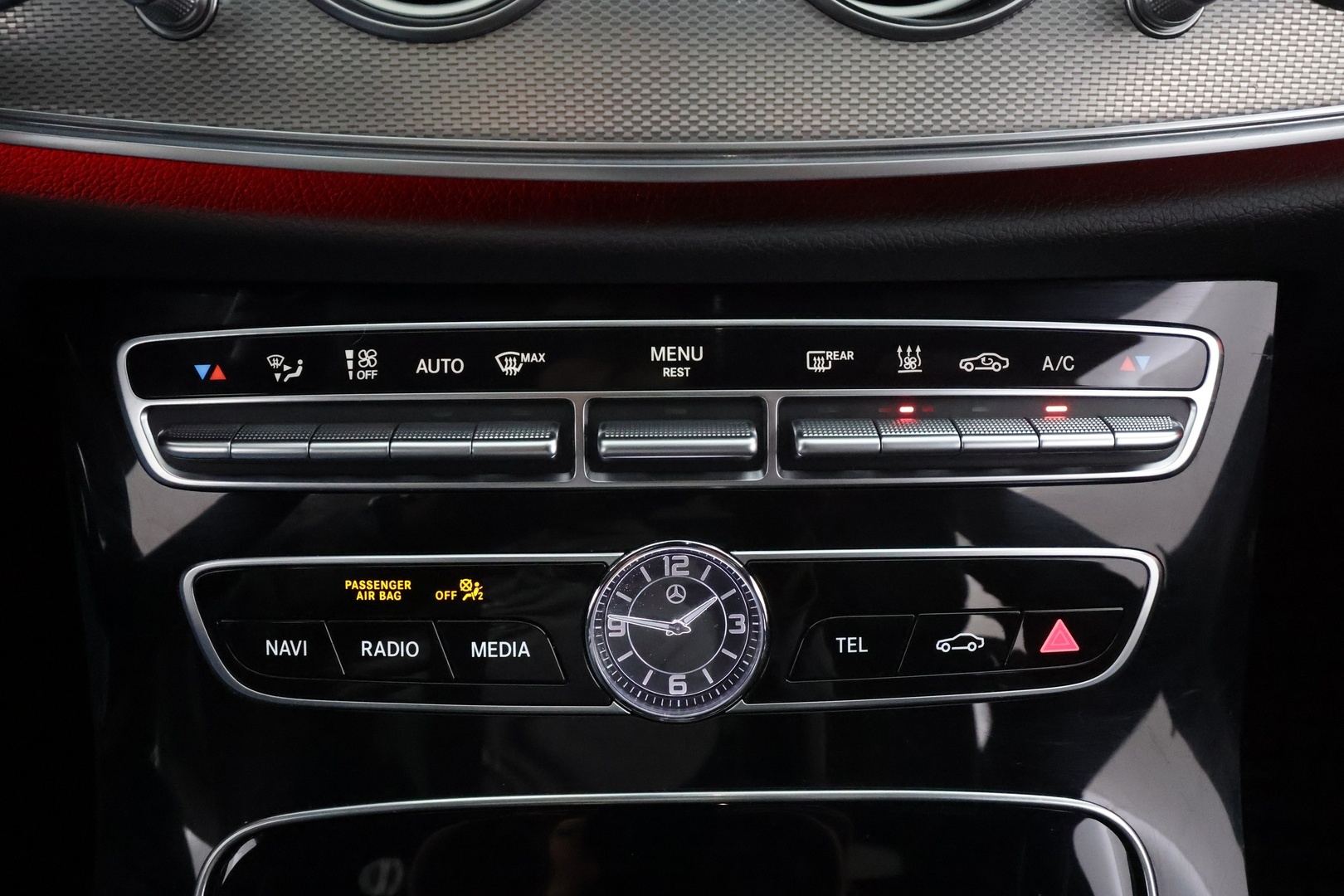 MERCEDES-BENZ E 2019