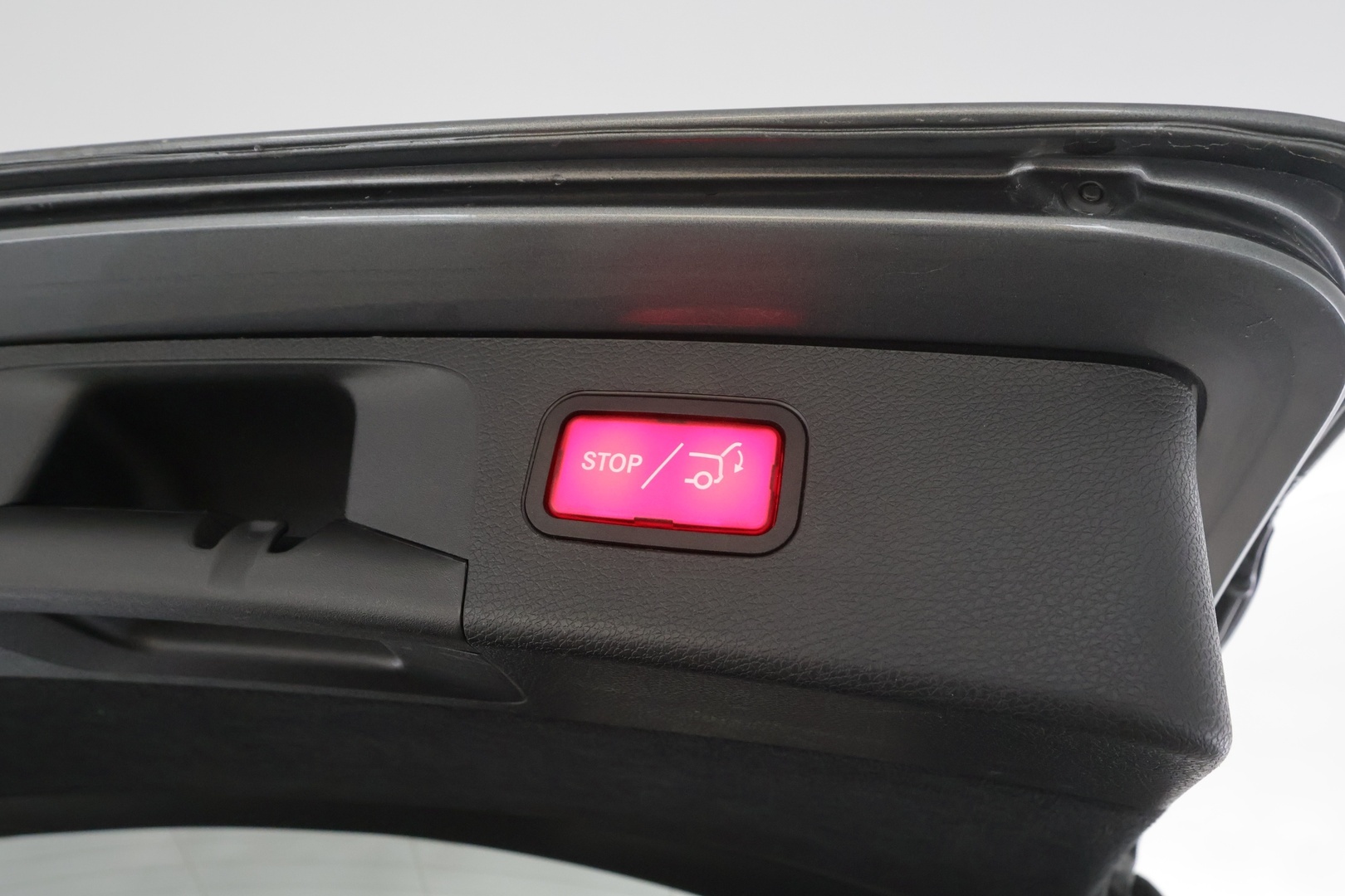 MERCEDES-BENZ E 2019