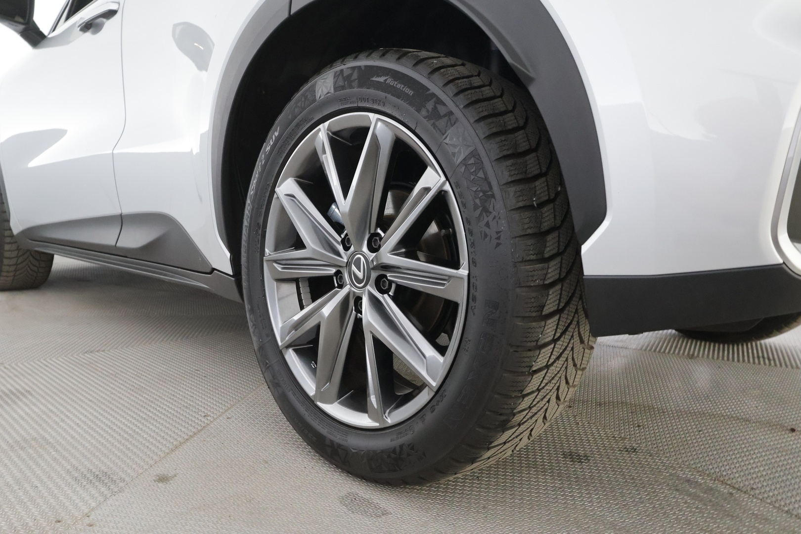 LEXUS LBX 2024