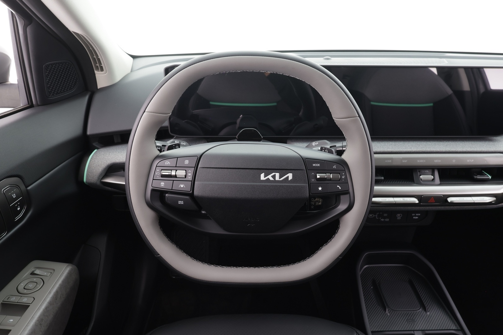 KIA EV4 2026