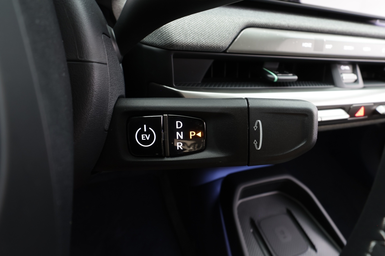 KIA EV4 2026