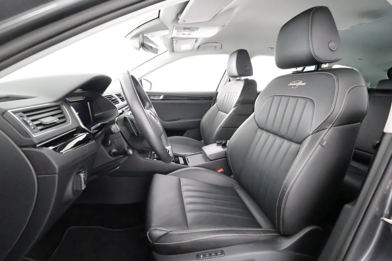 SKODA SUPERB 2023