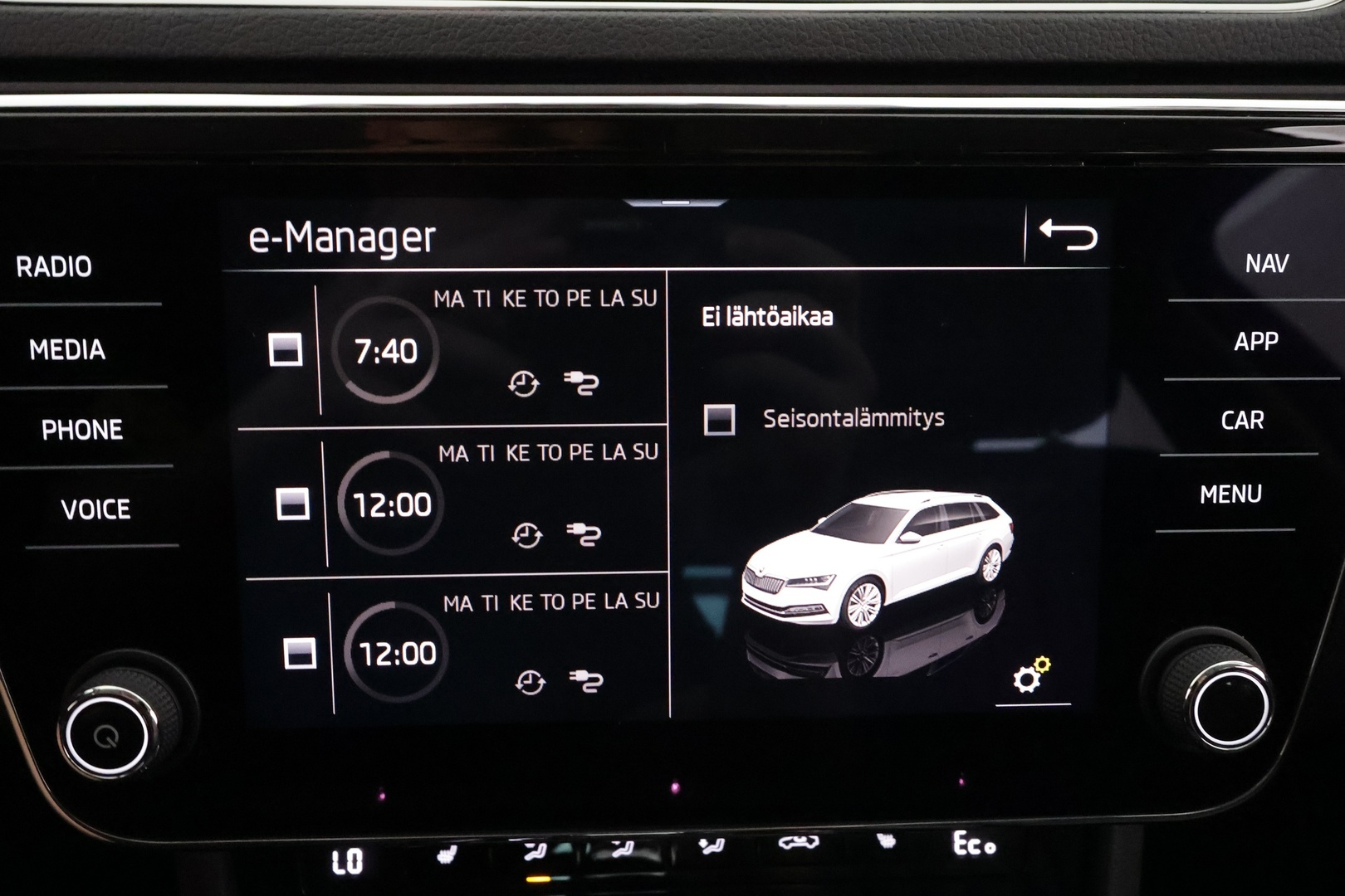 SKODA SUPERB 2023