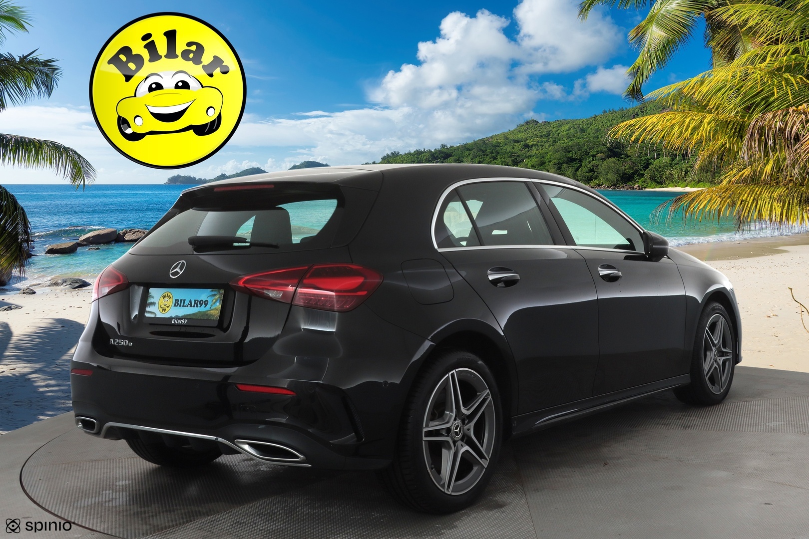 MERCEDES-BENZ A 2023
