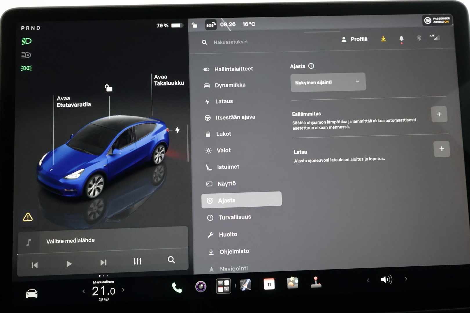 TESLA Model Y 2024