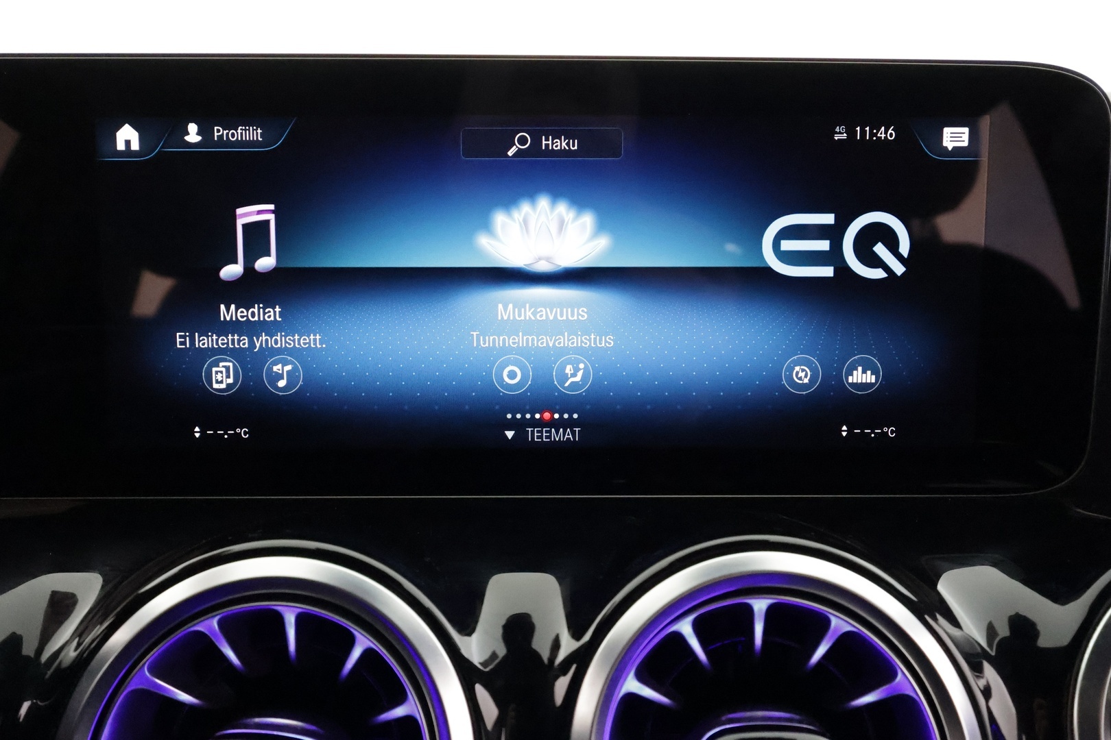 MERCEDES-BENZ EQA 2023