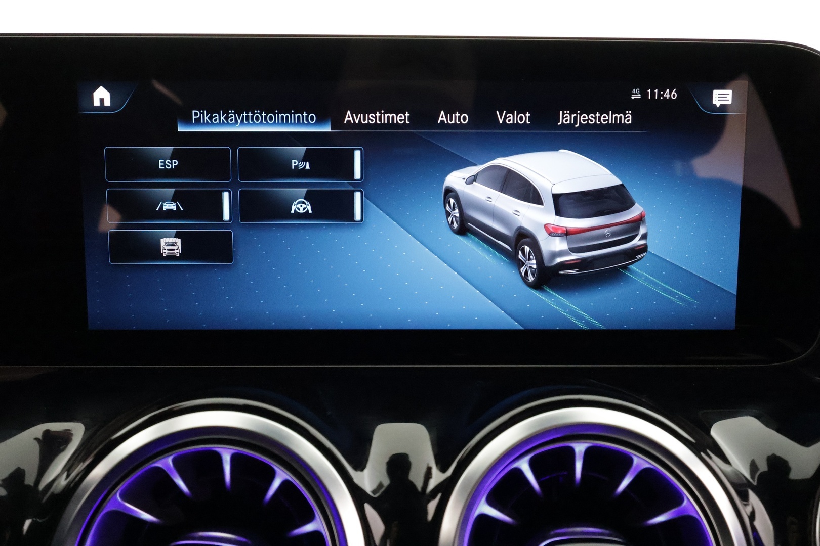 MERCEDES-BENZ EQA 2023