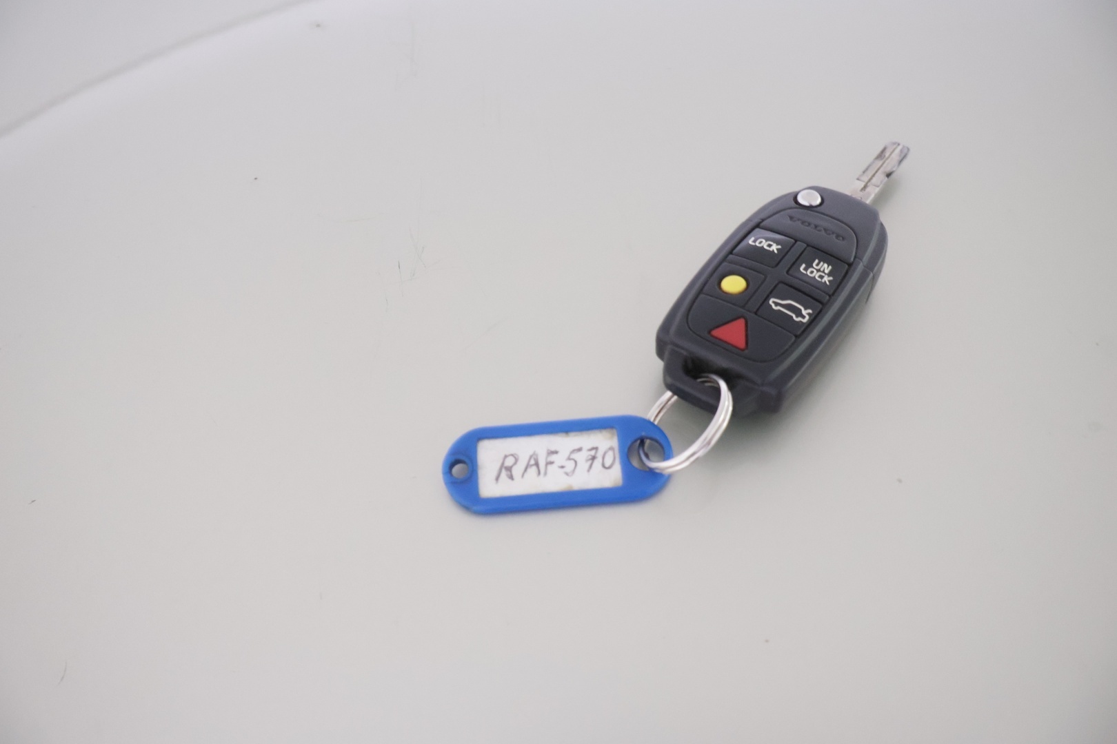 VOLVO V70 2005