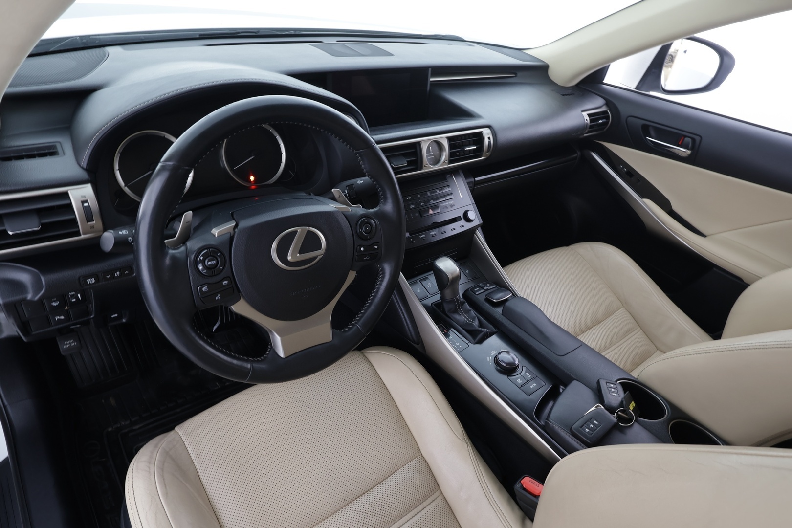 LEXUS IS 2013