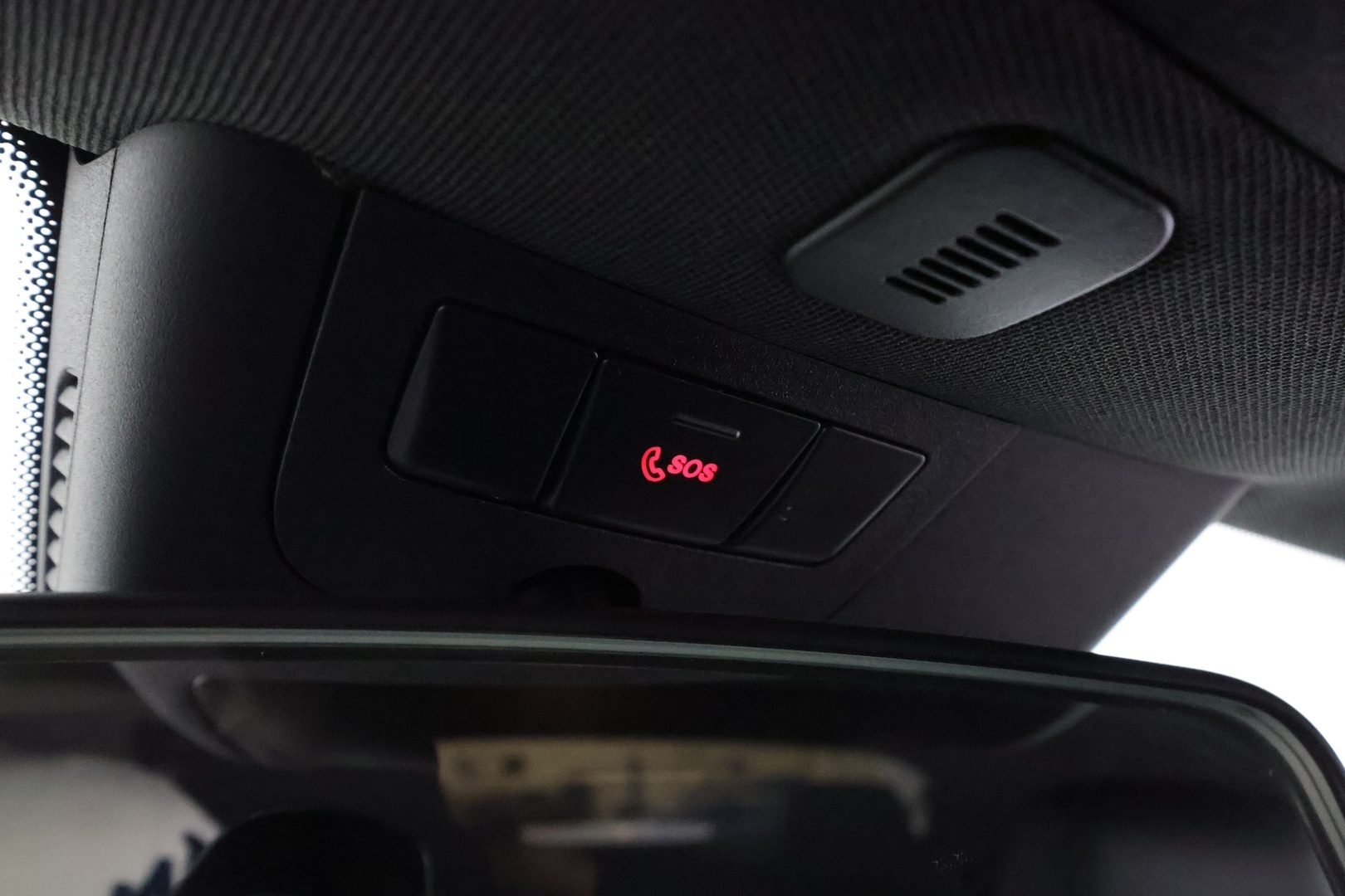 MERCEDES-BENZ CLA 2017