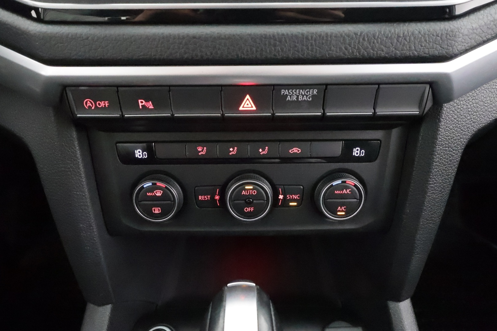 VOLKSWAGEN Amarok 2018