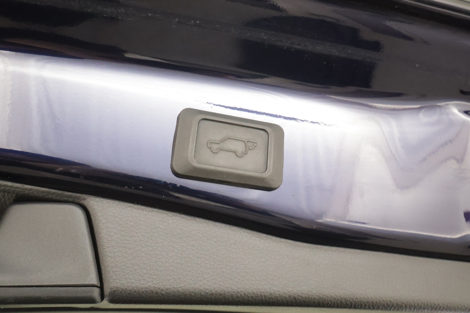 TOYOTA RAV4 PLUG-IN 2023