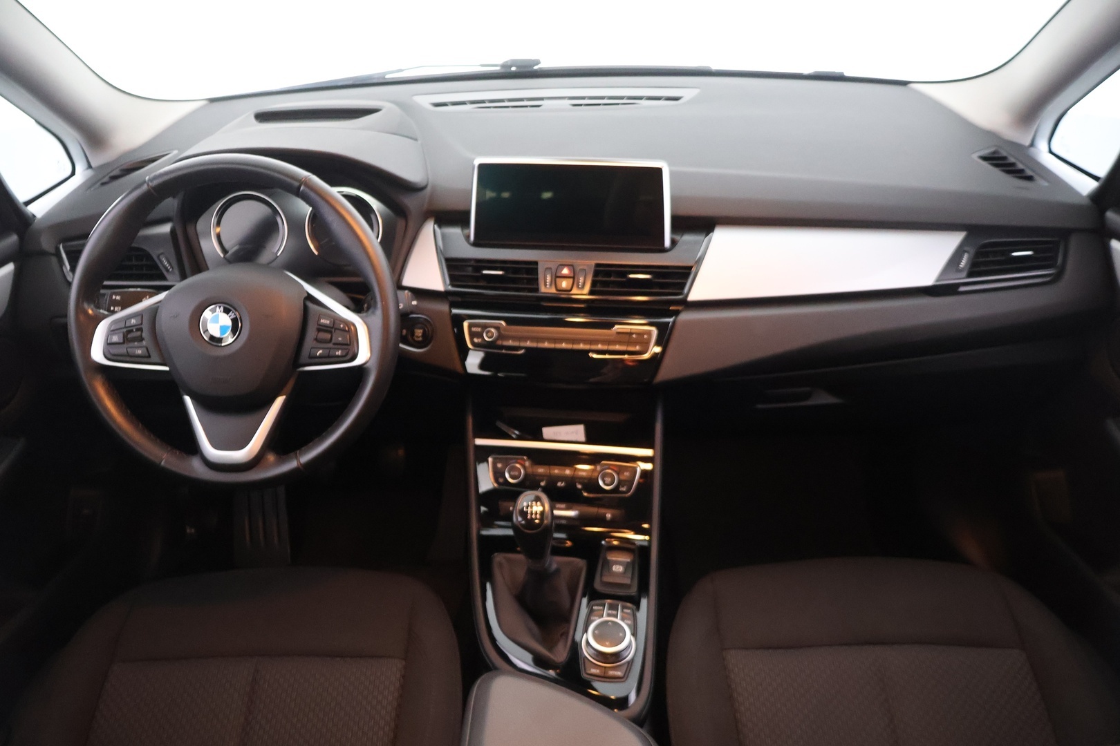 BMW 216 2020
