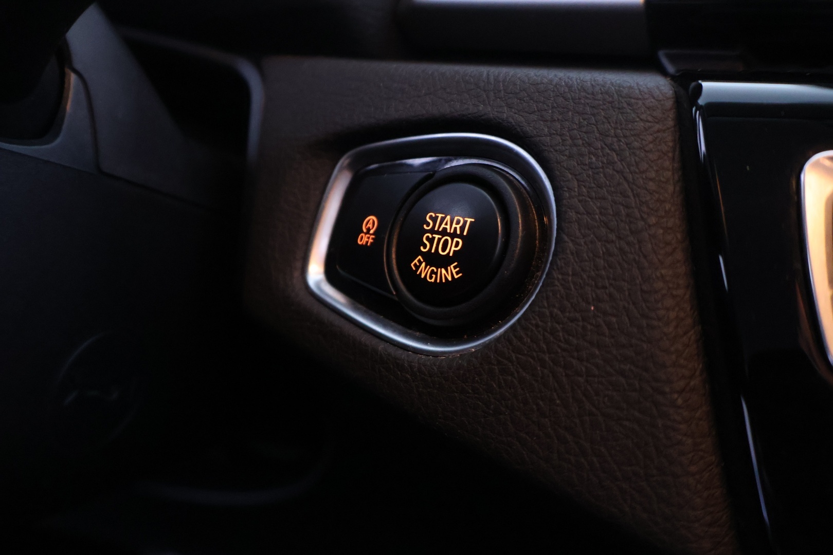 BMW 216 2020