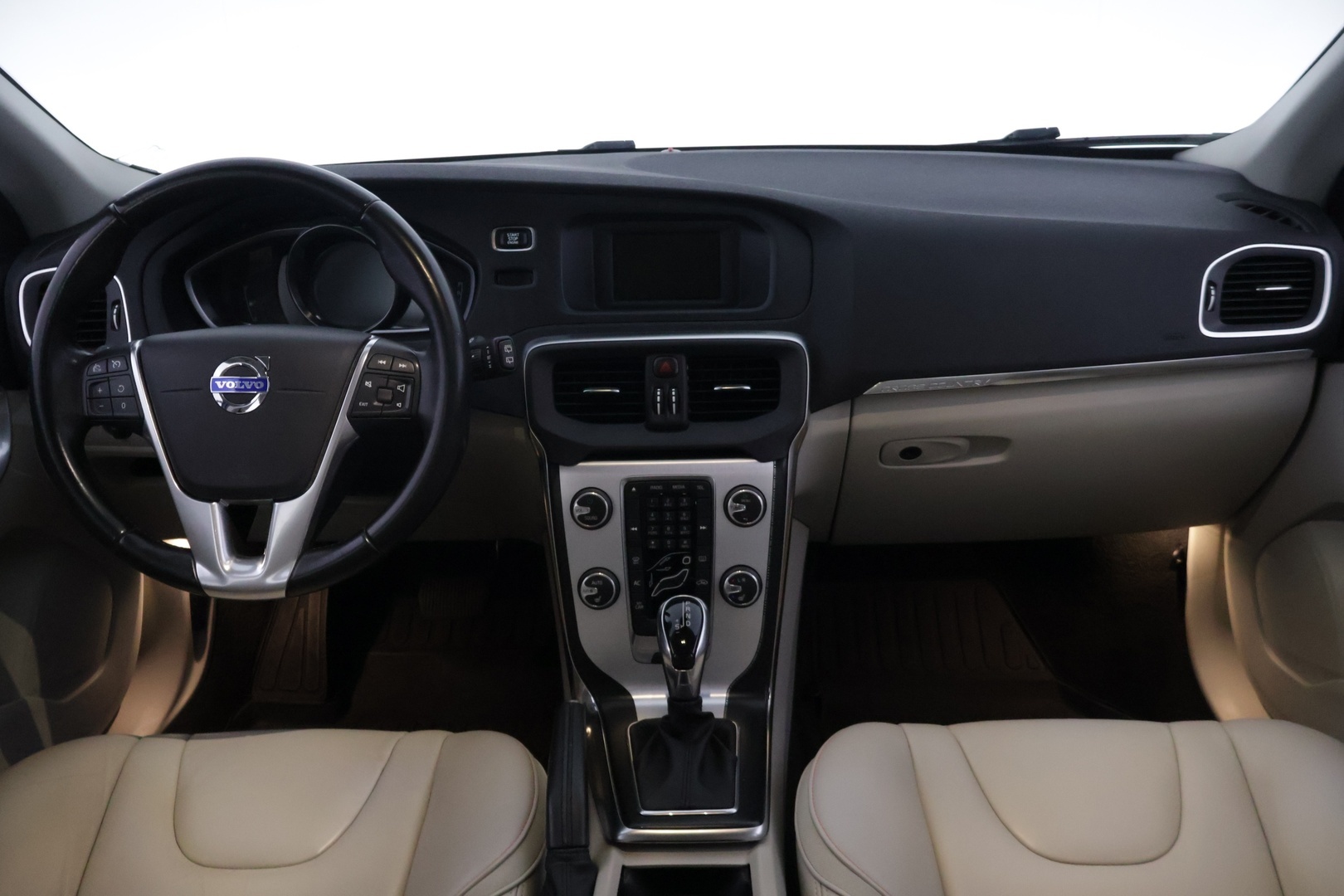 VOLVO V40 Cross Country 2015