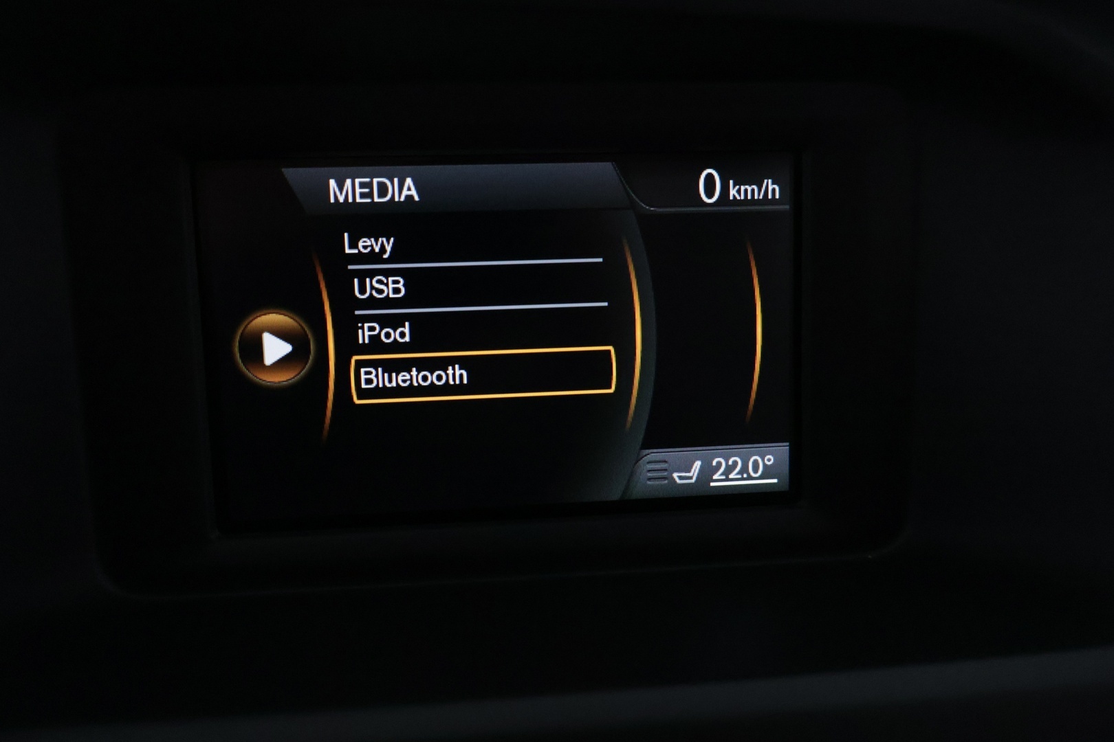 VOLVO V40 Cross Country 2015