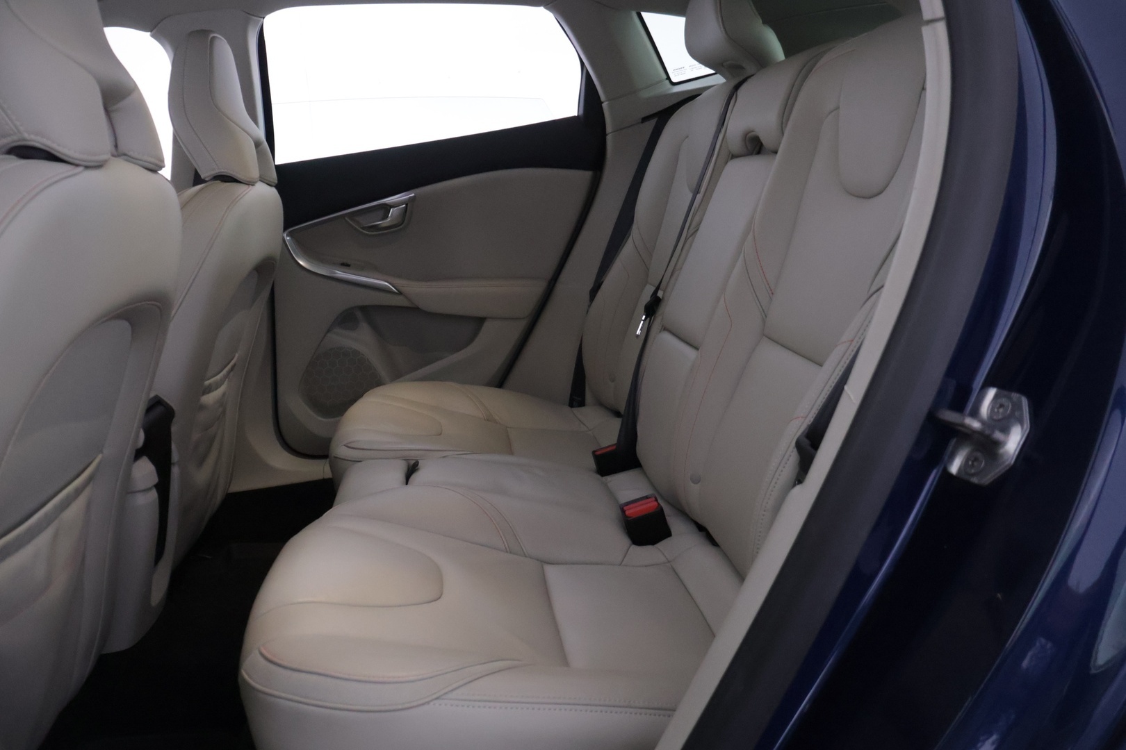 VOLVO V40 Cross Country 2015