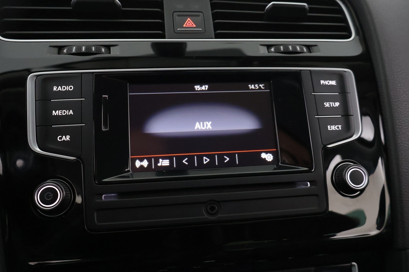 VOLKSWAGEN Golf 2016