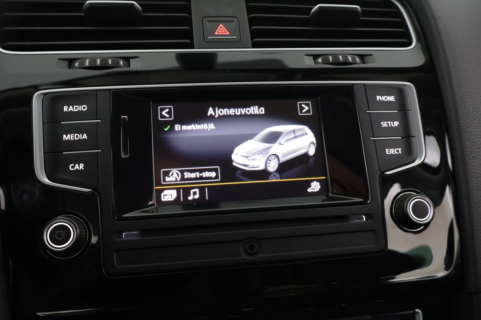 VOLKSWAGEN Golf 2016