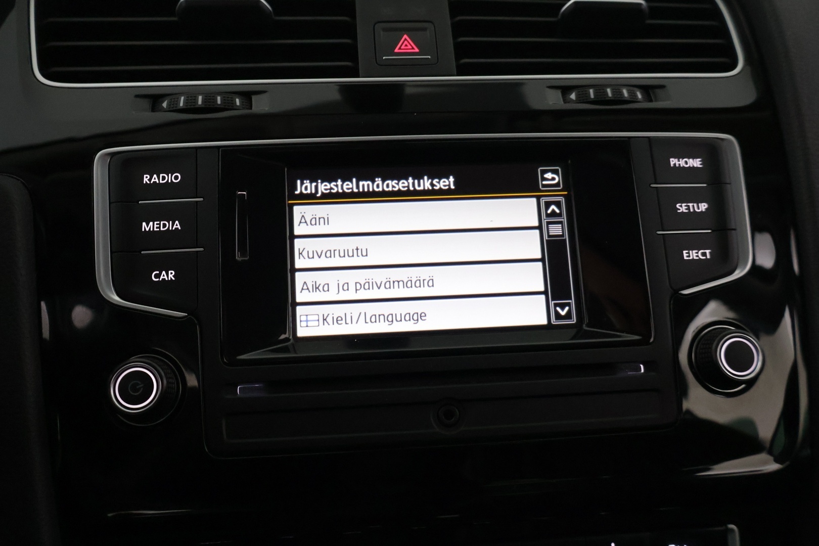 VOLKSWAGEN Golf 2016