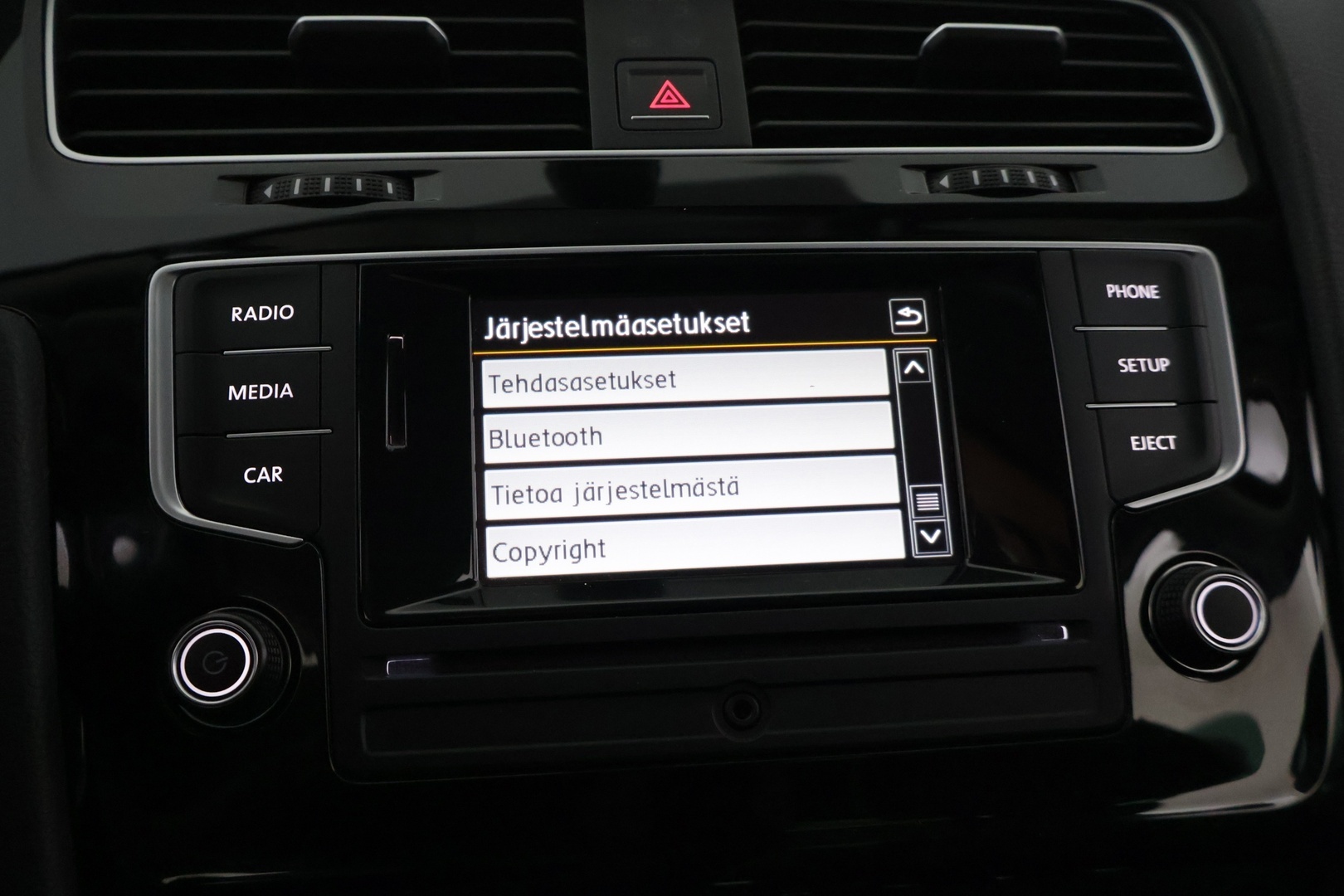 VOLKSWAGEN Golf 2016