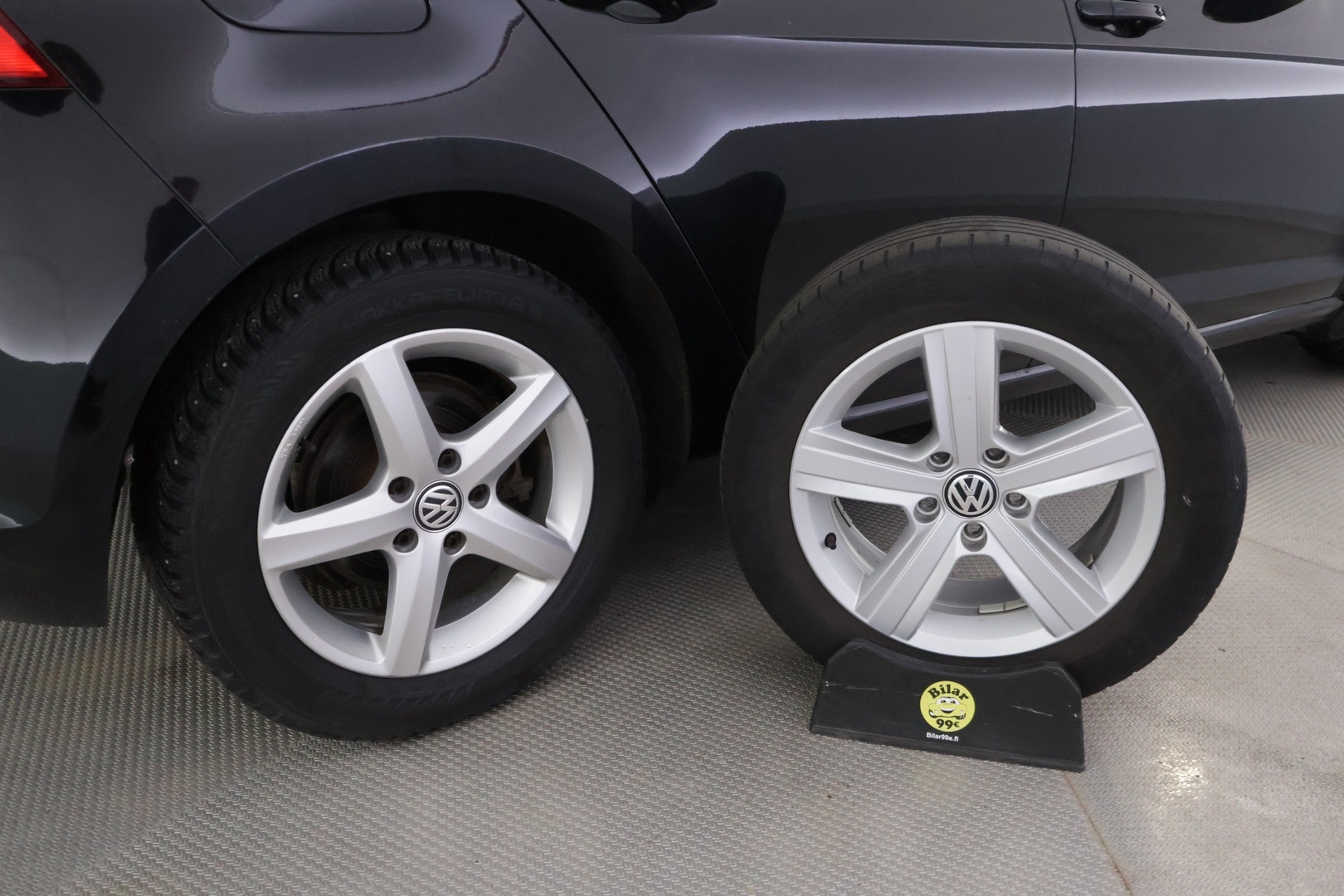 VOLKSWAGEN Golf 2016