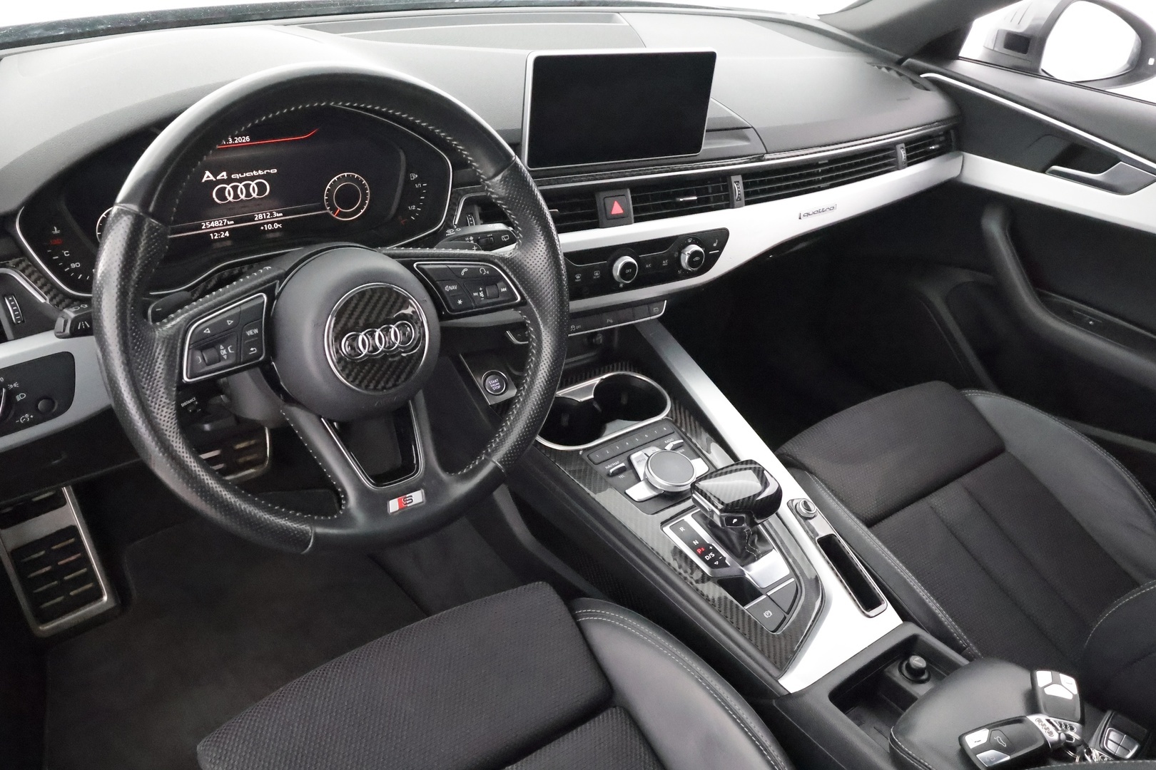 AUDI A4 2017