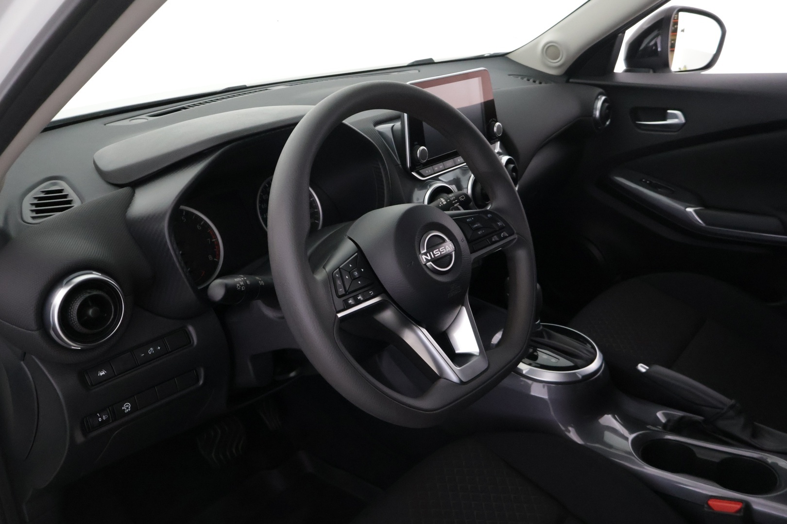 NISSAN Juke 2023