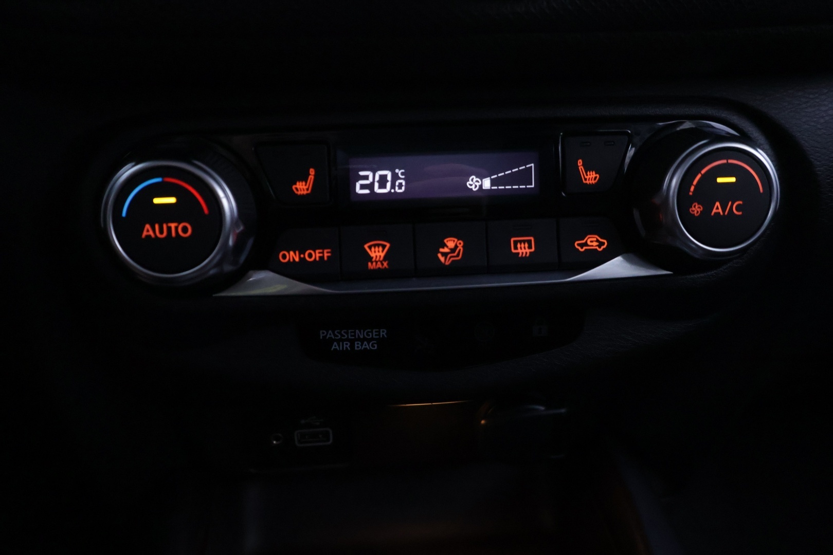 NISSAN Juke 2023