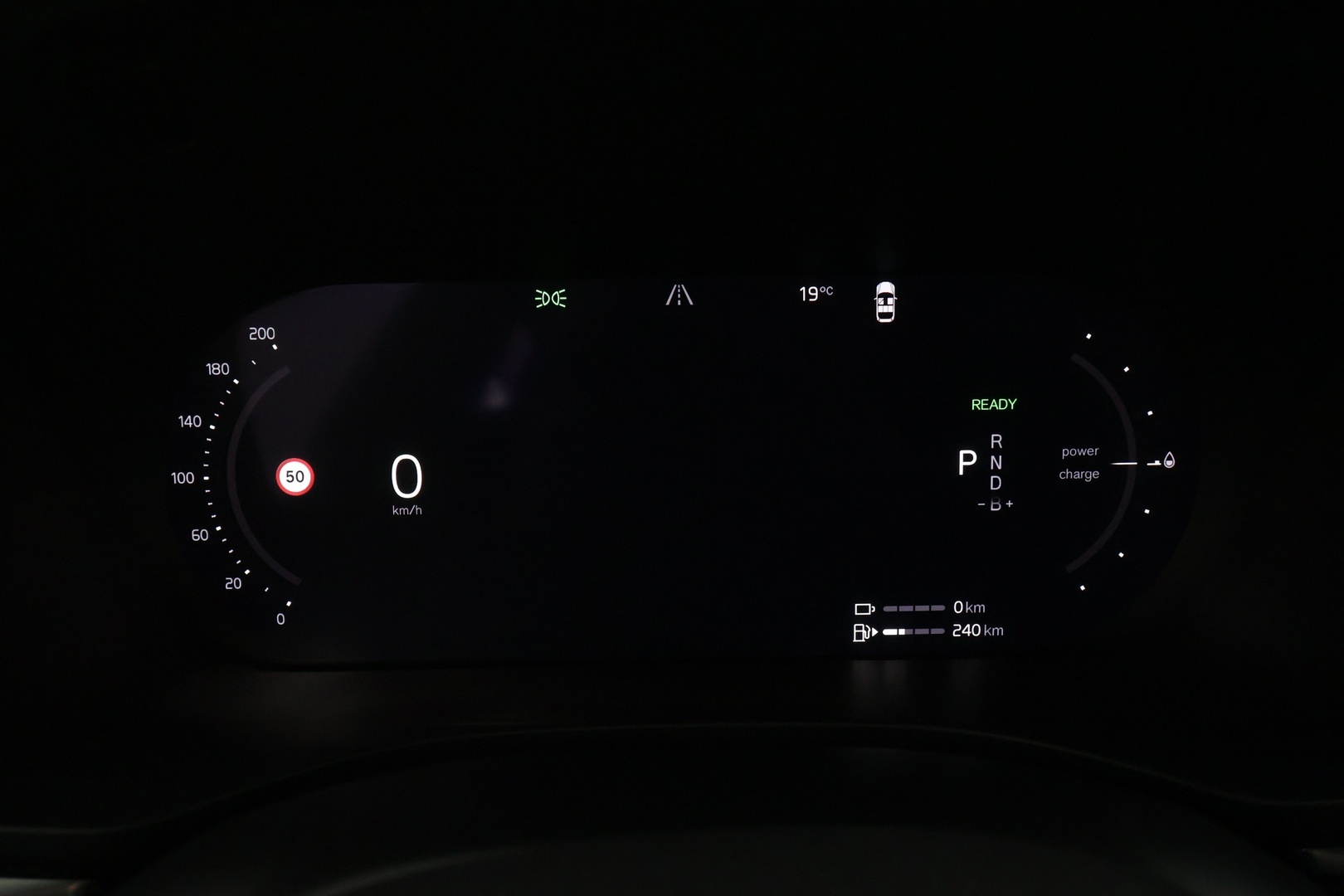 VOLVO XC60 2024