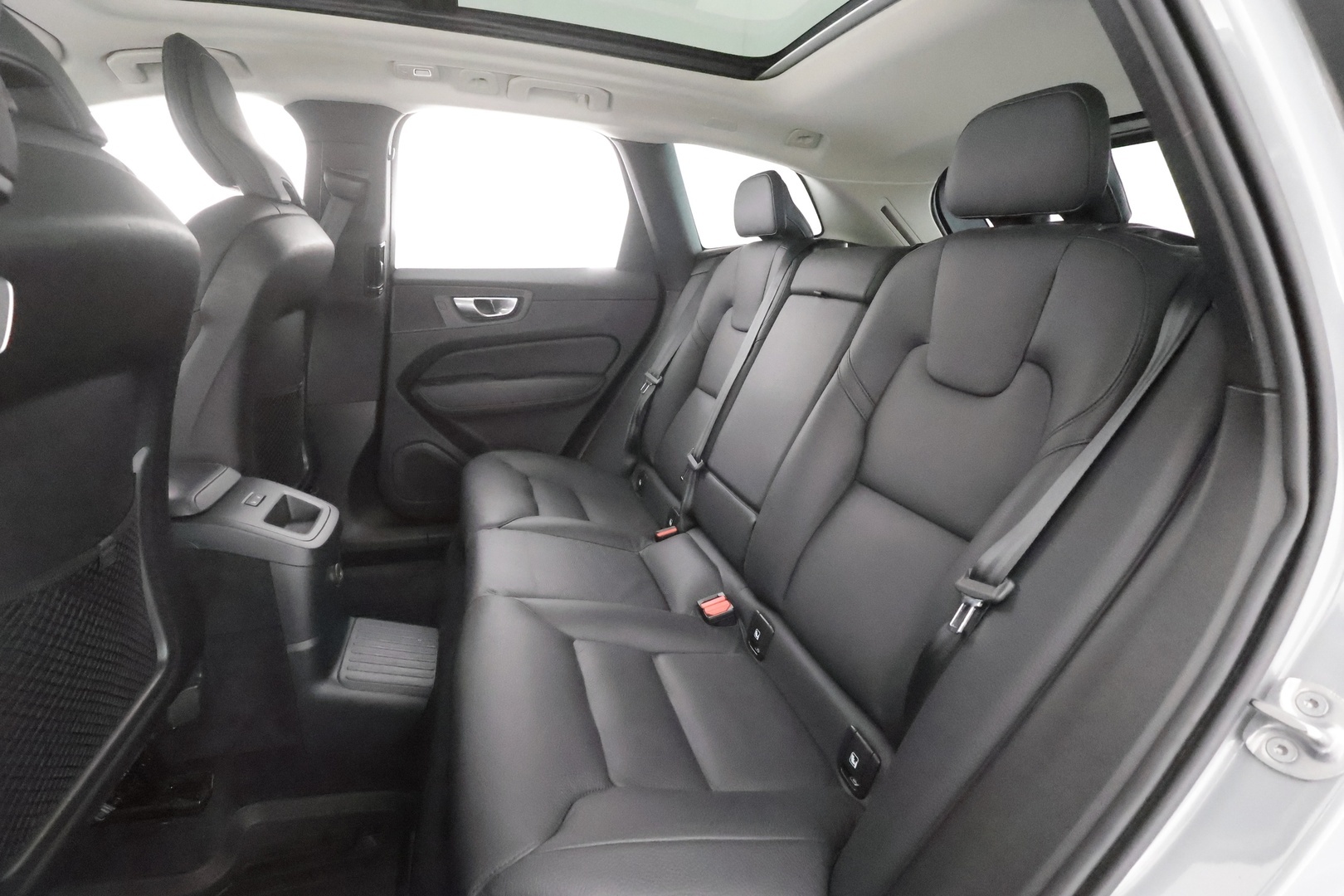 VOLVO XC60 2024