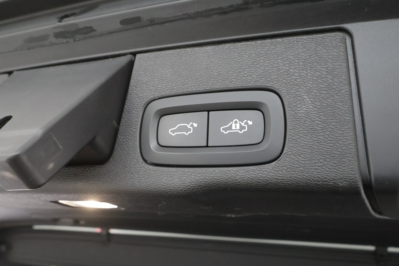 VOLVO XC60 2024