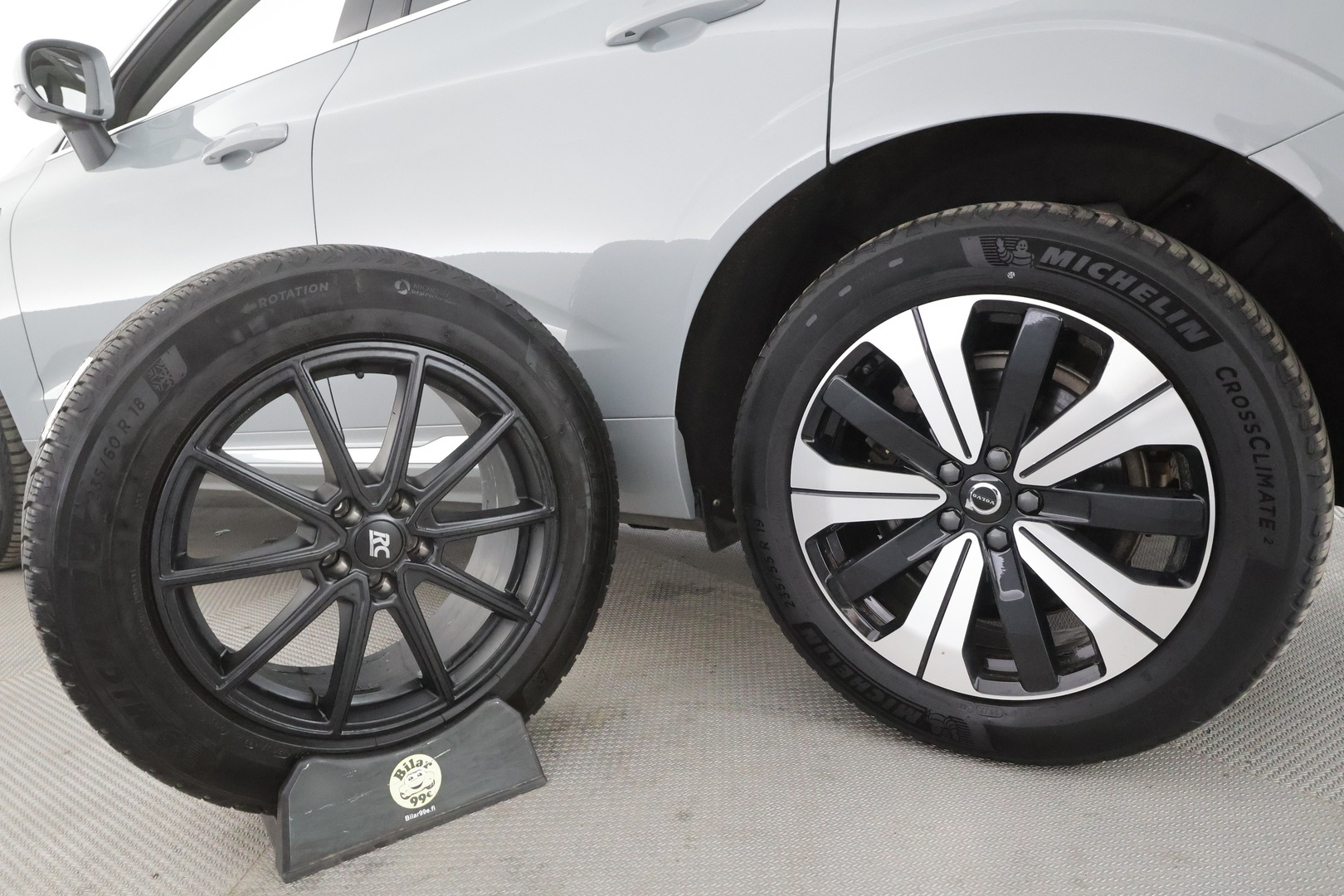 VOLVO XC60 2024