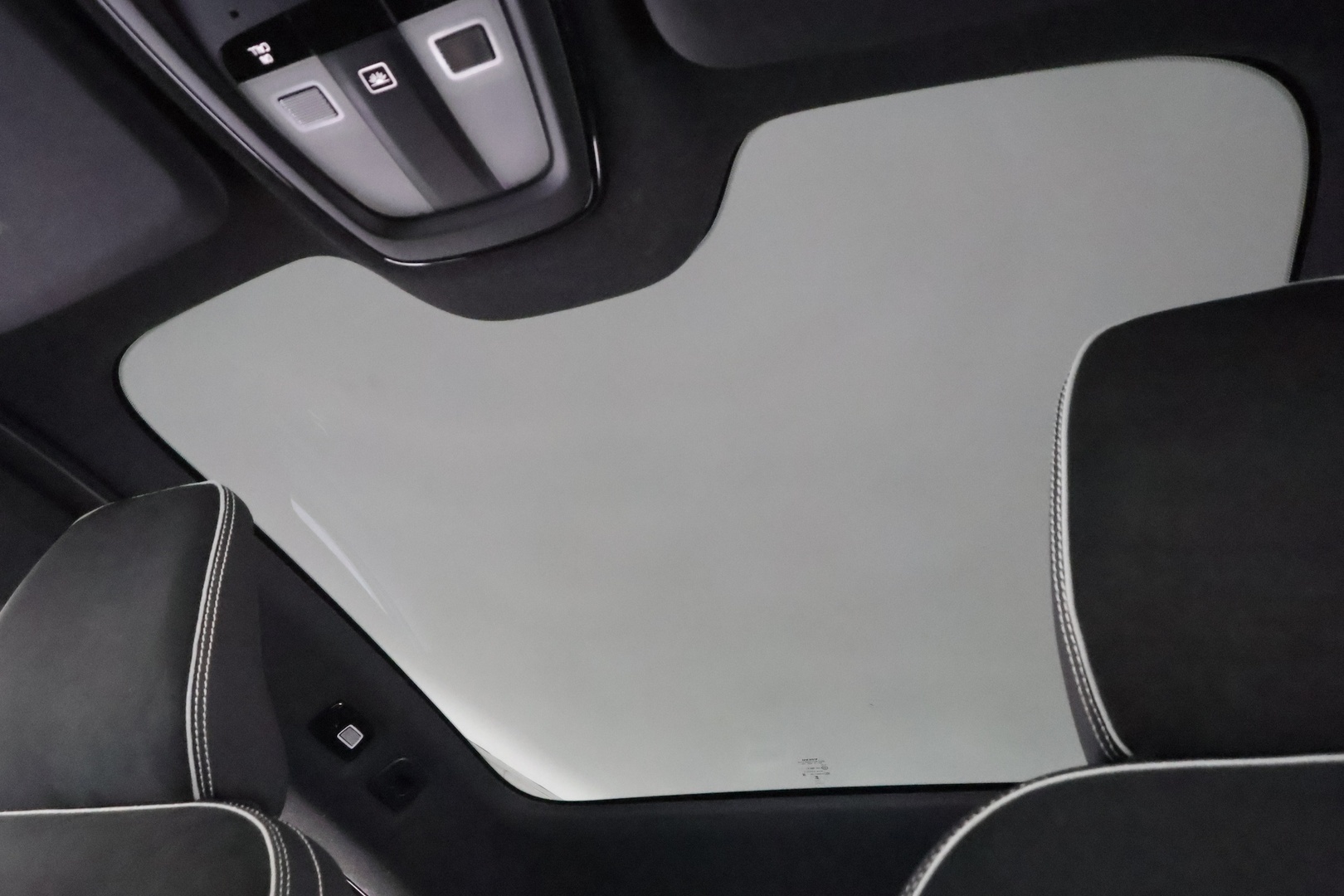 VOLVO C40 2022