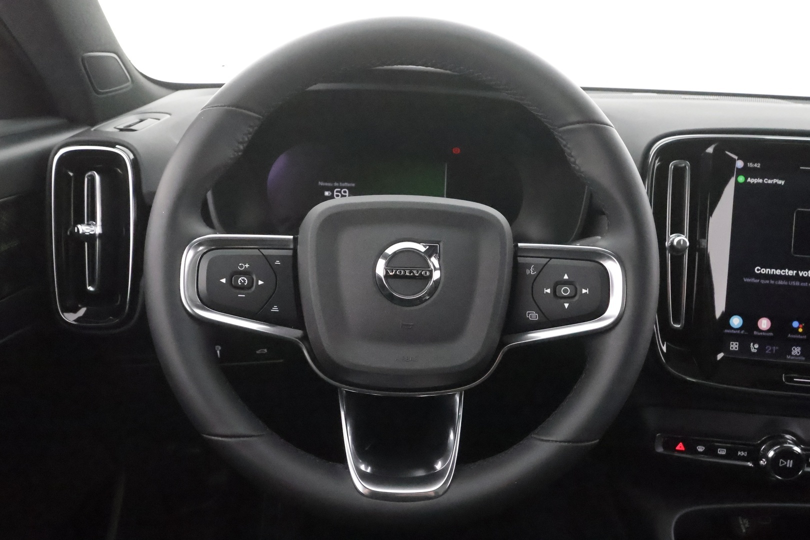 VOLVO C40 2022