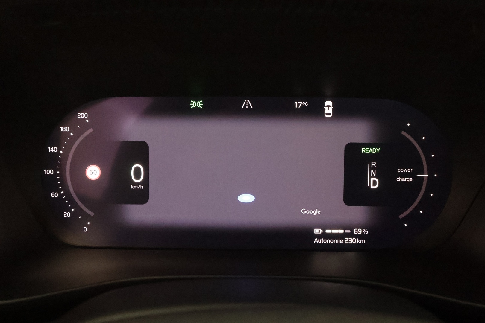 VOLVO C40 2022