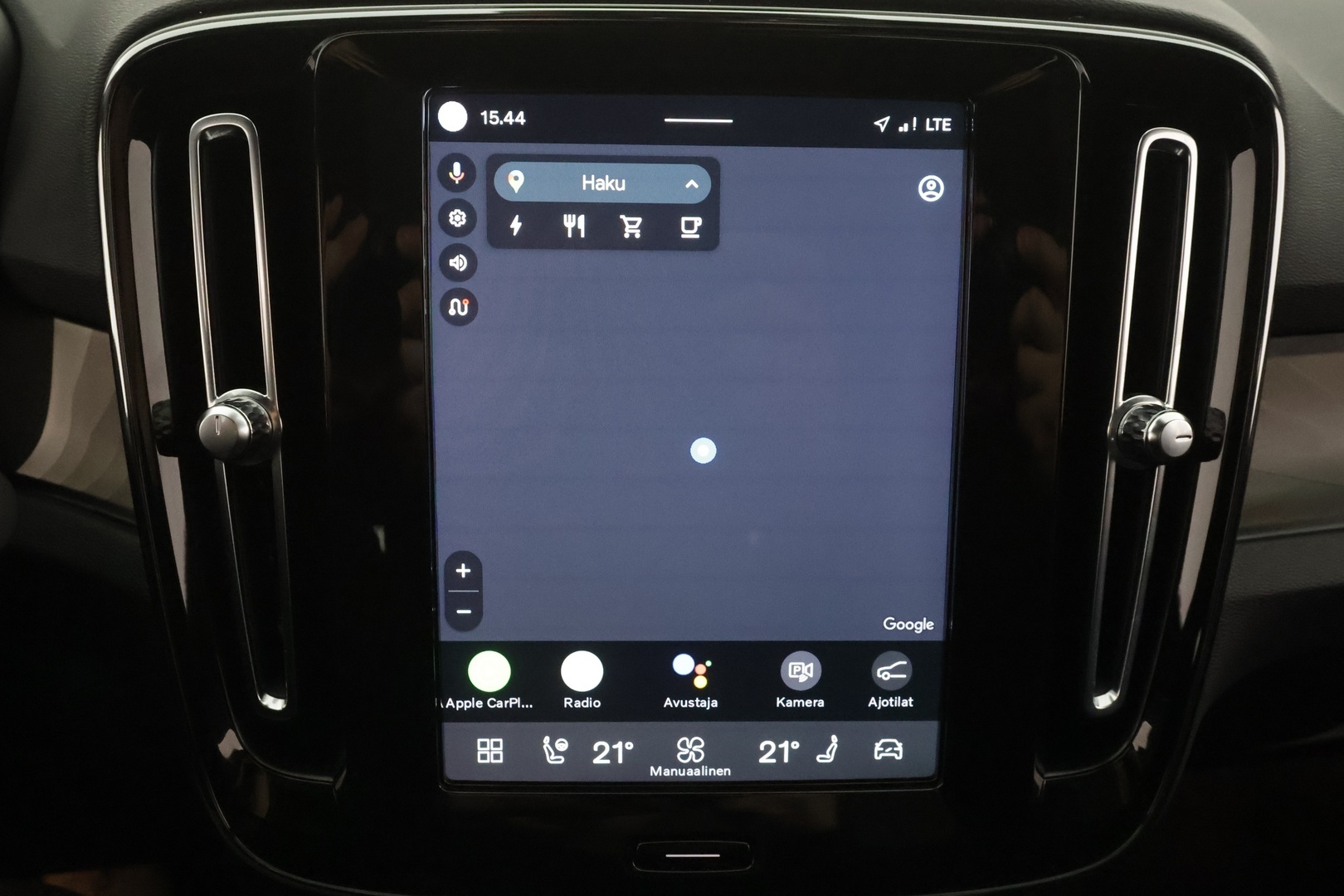 VOLVO C40 2022