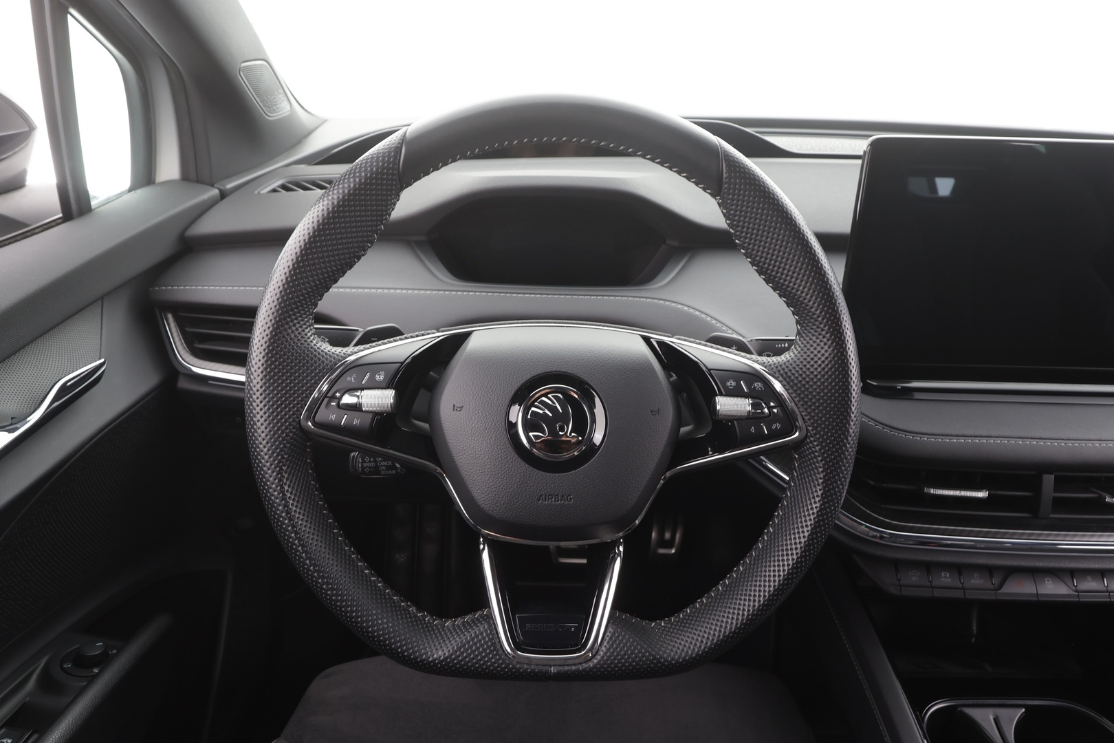 SKODA ENYAQ 2022