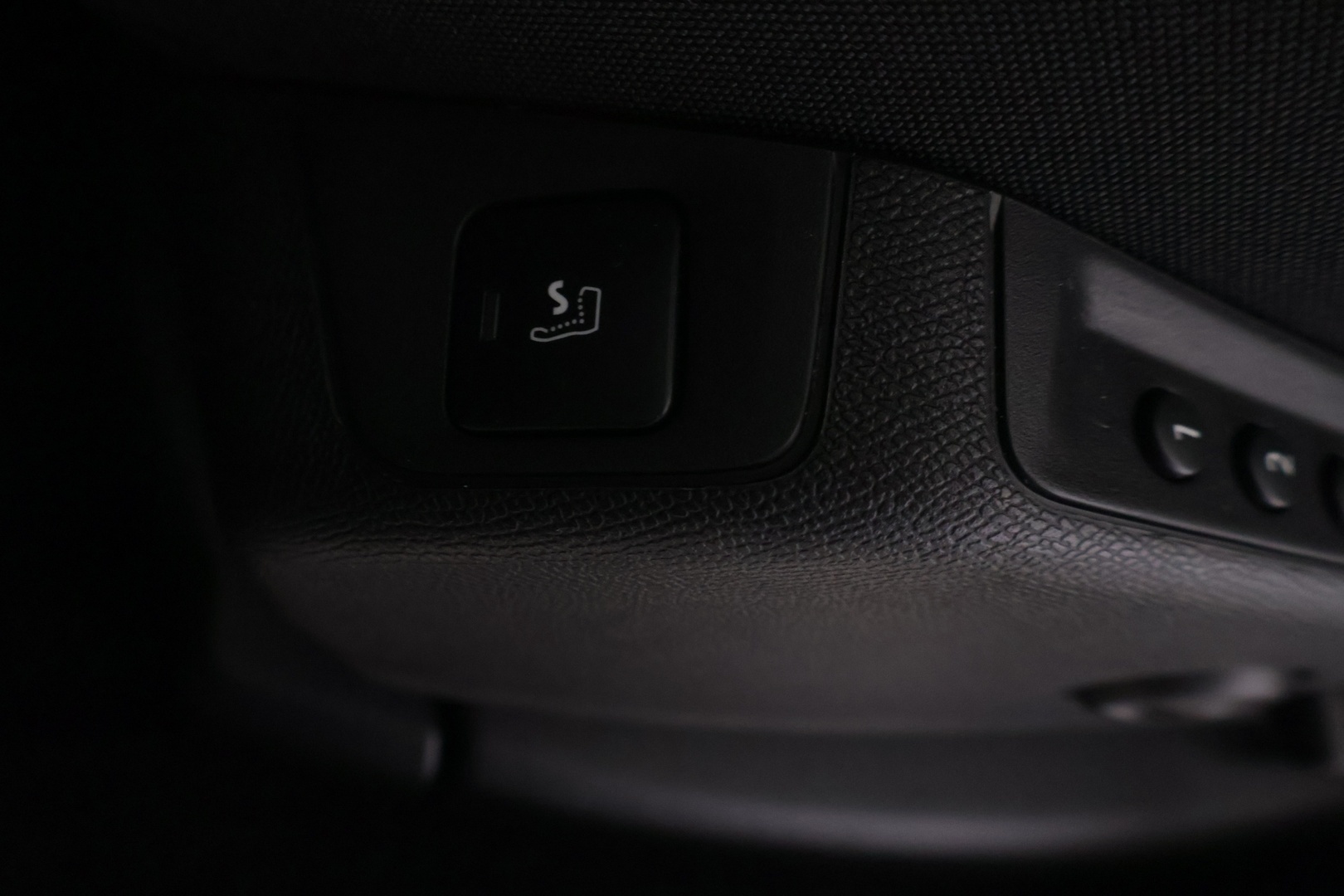 PEUGEOT 3008 2021