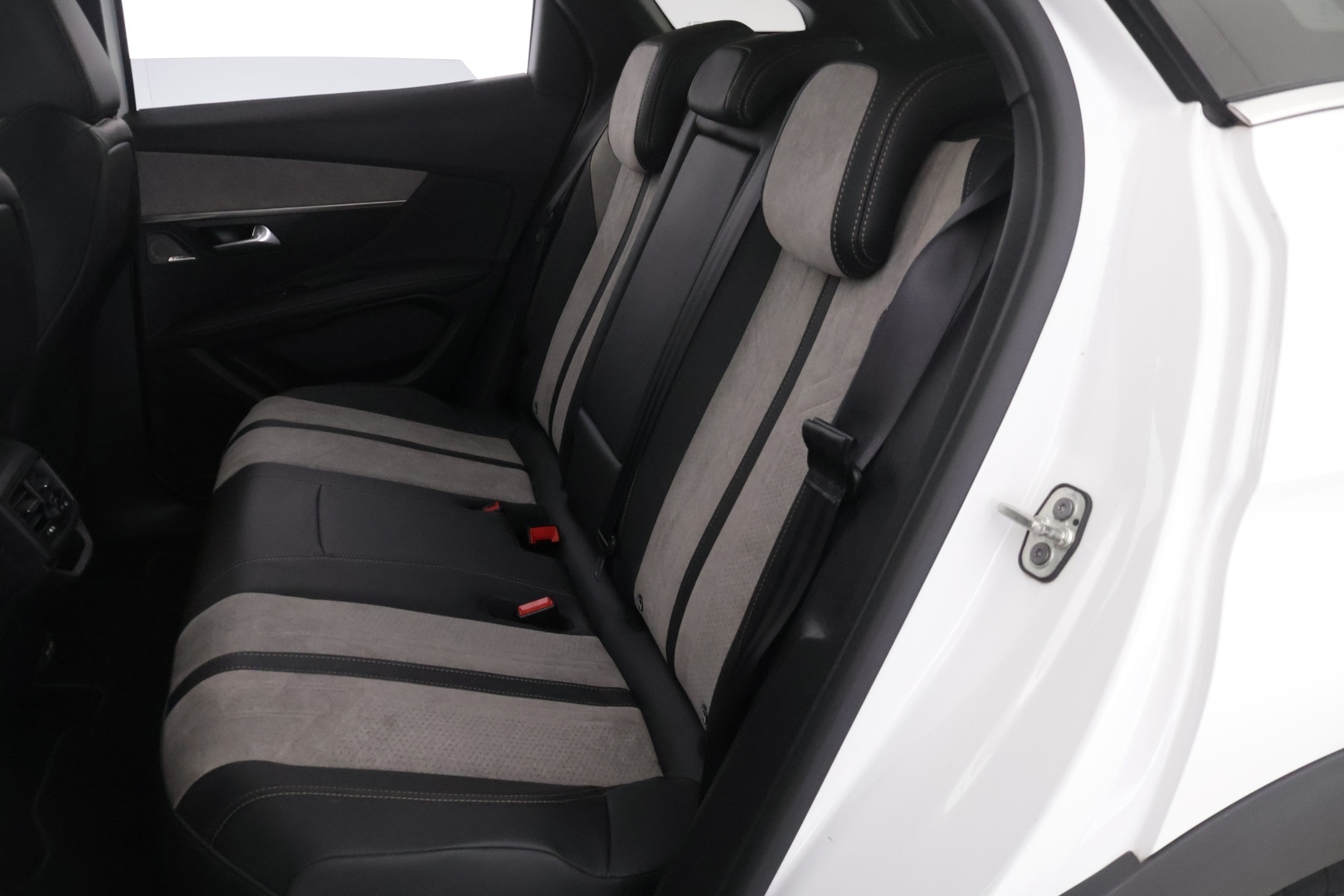 PEUGEOT 3008 2021