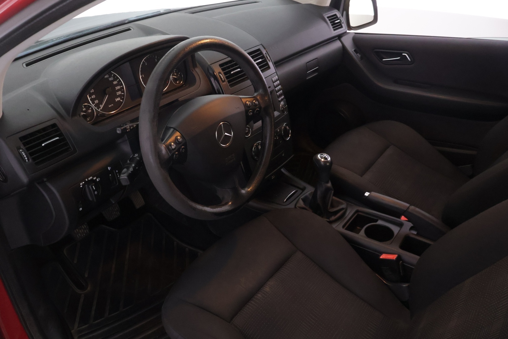 MERCEDES-BENZ A 2010