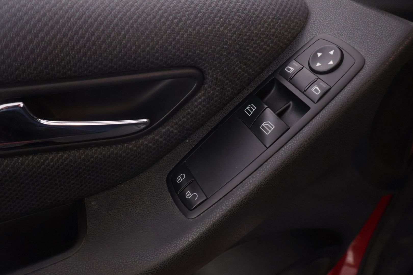 MERCEDES-BENZ A 2010