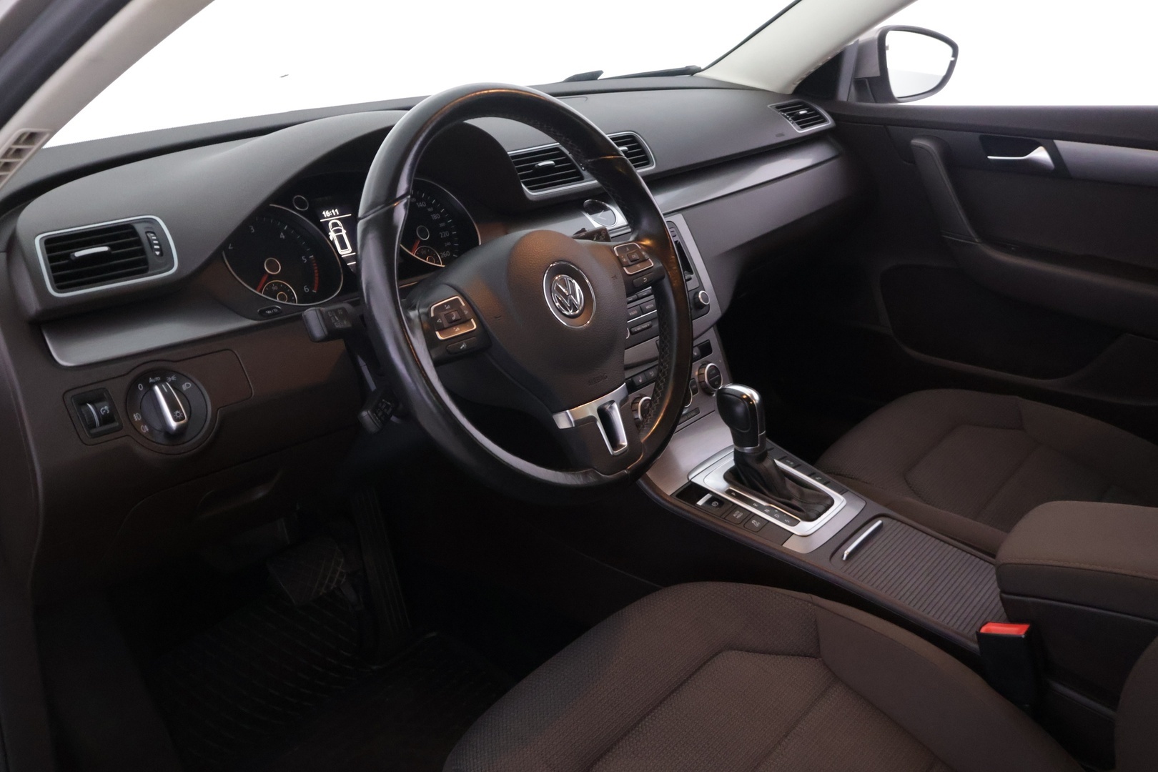 VOLKSWAGEN Passat 2014