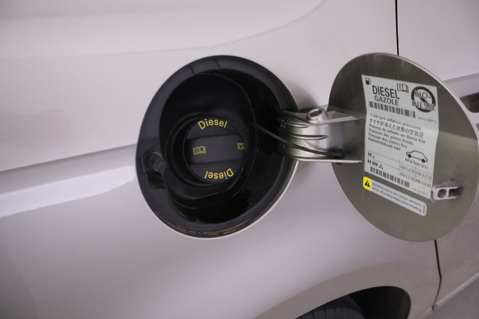 VOLKSWAGEN Passat 2014
