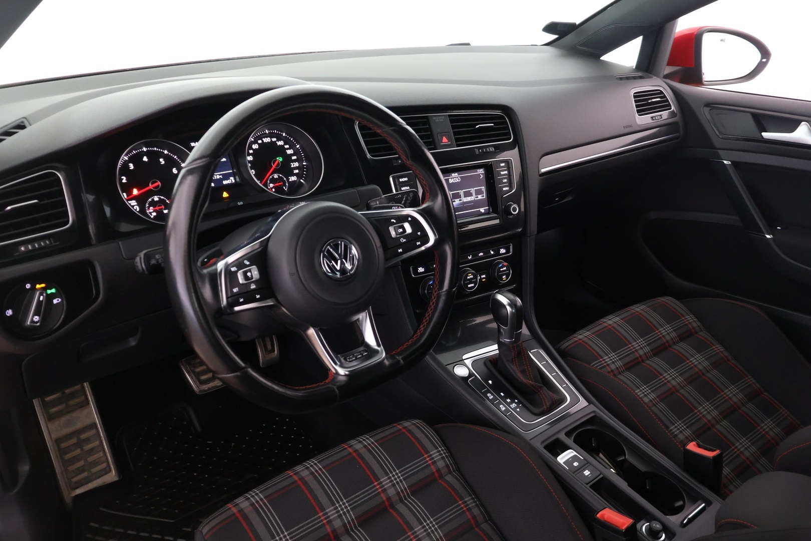 VOLKSWAGEN Golf 2015